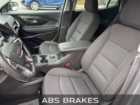 Used 2024 GMC Terrain SLE image 18