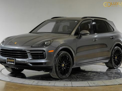 Used 2023 Porsche Cayenne Platinum Edition AWD/4WD image 8