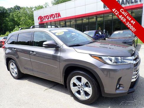 Certified 2019 Toyota Highlander Limited AWD/4WD image 1