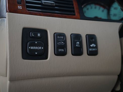 Used 2006 Toyota Solara SE FWD image 23