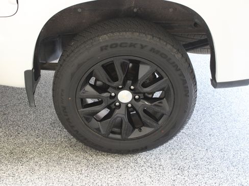 Used 2021 Chevrolet Silverado 1500 LT w/ Safety Package RWD image 11
