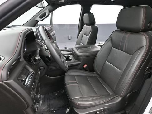 Used 2022 Chevrolet Suburban RST w/ Luxury Package AWD/4WD image 28