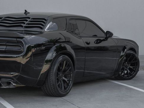 Used 2017 Dodge Challenger R/T w/ Sound Group RWD image 5