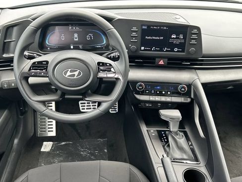 New 2026 Hyundai Elantra Sport FWD image 22