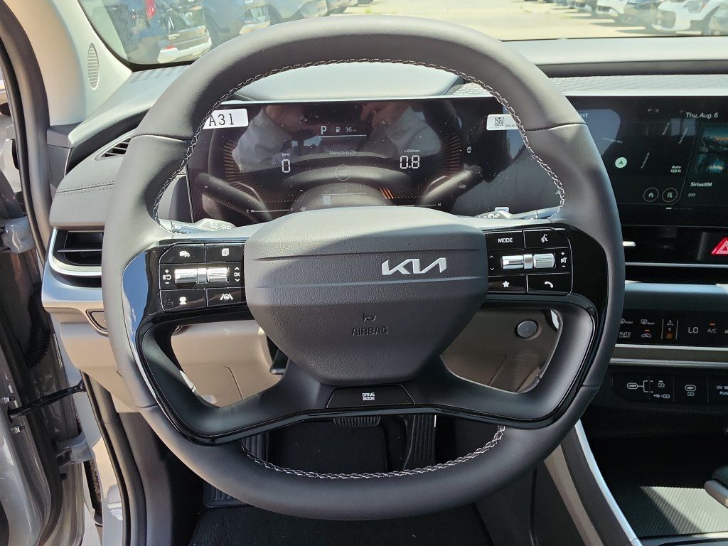 New 2027 Kia Carnival FWD image 28