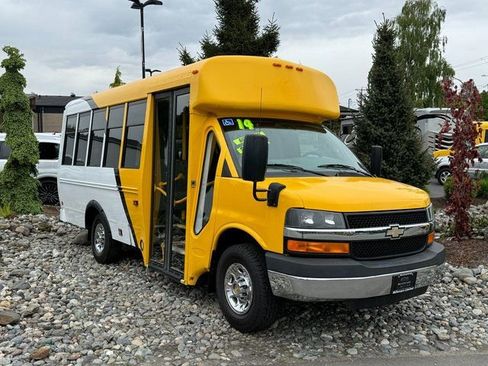Used 2014 Chevrolet Express 3500 image 5