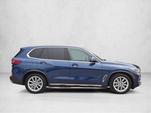 Used 2021 BMW X5 xDrive45e w/ Executive Package 3 AWD/4WD image 4