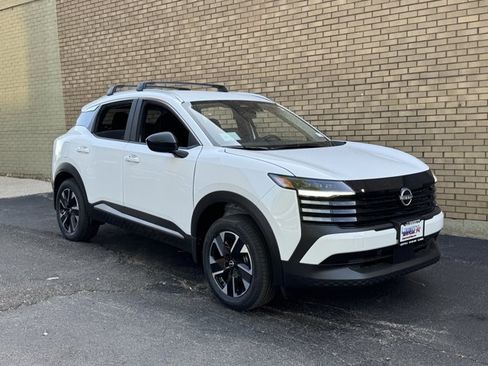 New 2026 Nissan Kicks SV w/ Cold Weather Package AWD/4WD image 9