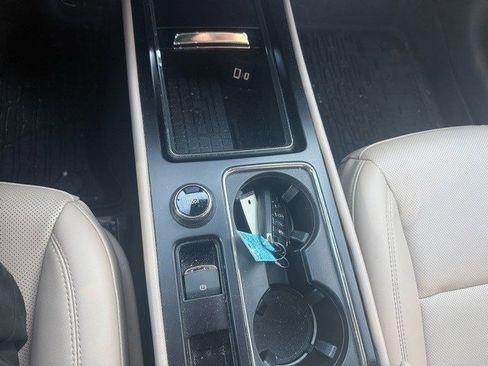 Certified 2024 Lincoln Corsair FWD w/ Equipment Group 101A image 17