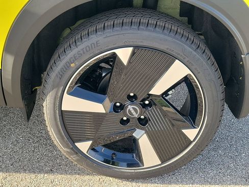 New 2026 Nissan Kicks SR FWD image 6