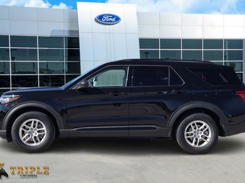 New 2026 Ford Explorer Active w/ Active Comfort Package RWD image 3