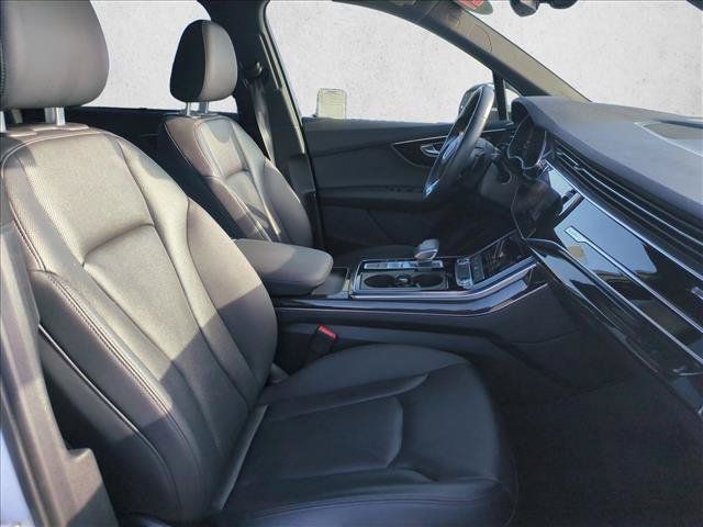 Used 2021 Audi Q7 2.0T Premium Plus w/ Executive Package AWD/4WD image 23