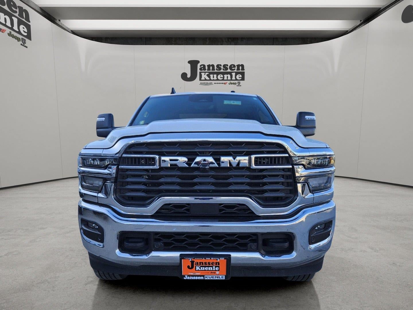 Used 2026 RAM 2500 Big Horn AWD/4WD image 4