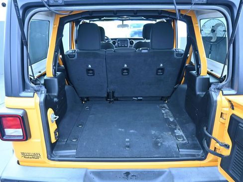 Used 2018 Jeep Wrangler Unlimited Sport S image 38