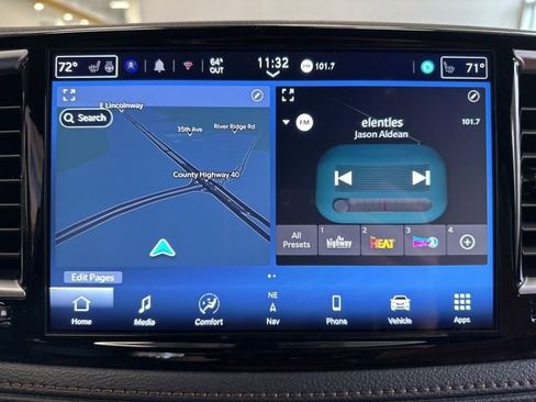 New 2026 Chrysler Pacifica Pinnacle image 8