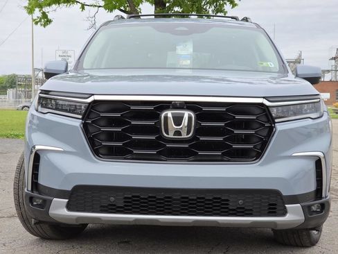 Used 2024 Honda Pilot Elite image 16
