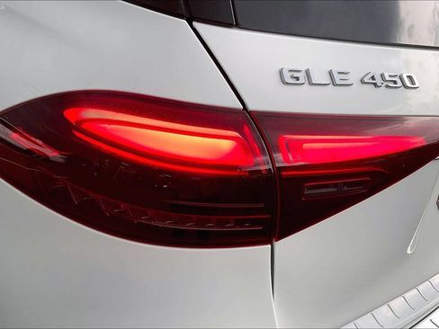 Certified 2026 Mercedes-Benz GLE 450 4MATIC image 24