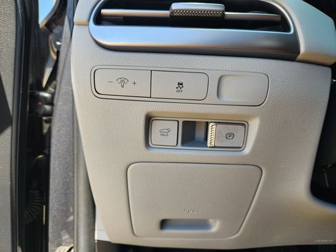 Used 2024 Hyundai Palisade SEL FWD image 22