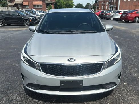 Used 2018 Kia Forte LX FWD image 2