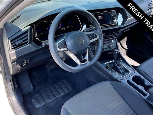Used 2022 Volkswagen Jetta S FWD image 5