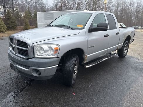 Used 2008 Dodge Ram 1500 Truck ST image 4