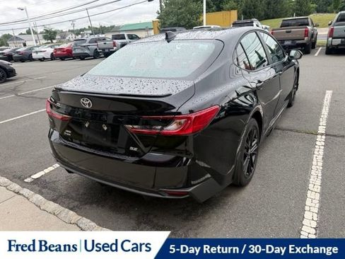 Used 2025 Toyota Camry SE AWD/4WD image 10