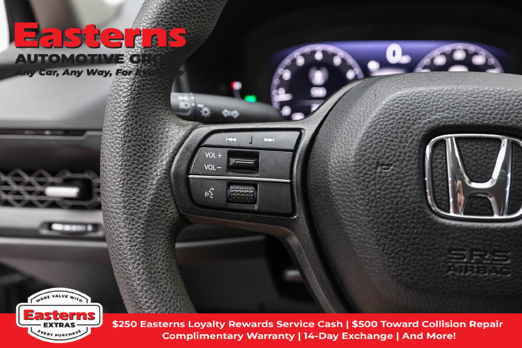 Used 2023 Honda Accord EX image 16