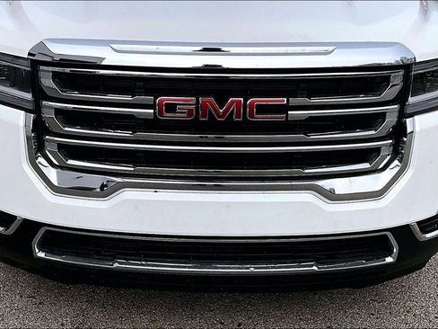 Used 2023 GMC Acadia SLE w/ LPO, Floor Liner Package FWD image 32