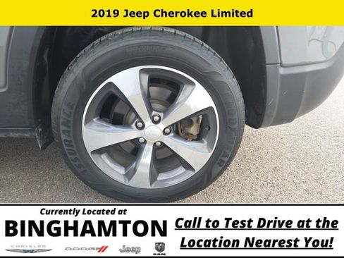 Used 2019 Jeep Cherokee Limited w/ Trailer Tow Group image 17