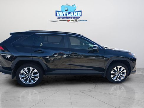 Used 2024 Toyota RAV4 XLE Premium image 4