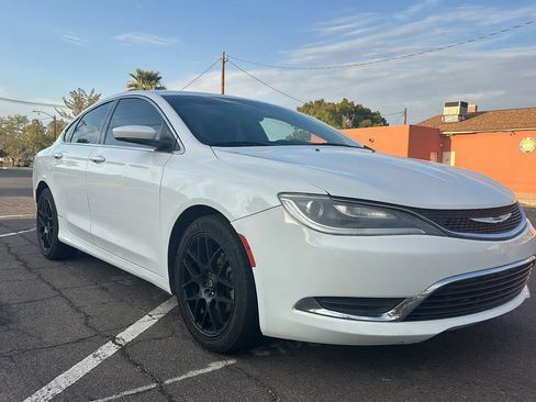 Used 2015 Chrysler 200 Limited w/ Convenience Group image 12