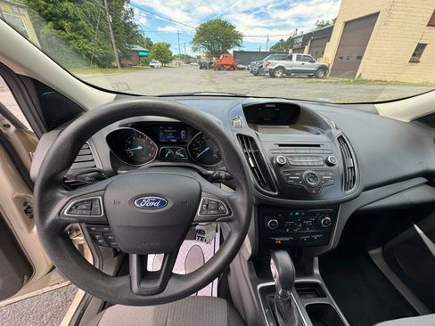 Used 2018 Ford Escape SE AWD/4WD image 15