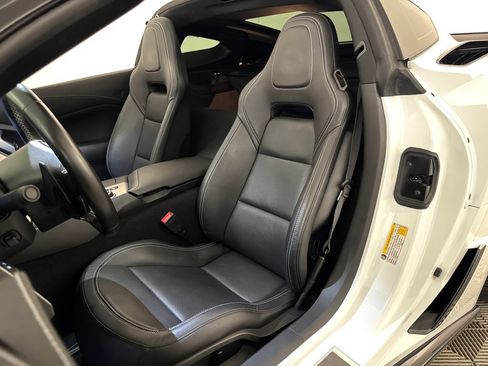Used 2019 Chevrolet Corvette Z06 RWD image 28