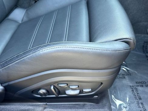 Used 2024 Porsche Panamera RWD image 23