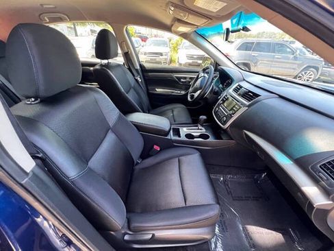 Used 2017 Nissan Altima 2.5 SR FWD image 12