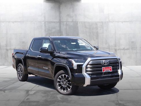 New 2025 Toyota Tundra Limited image 2
