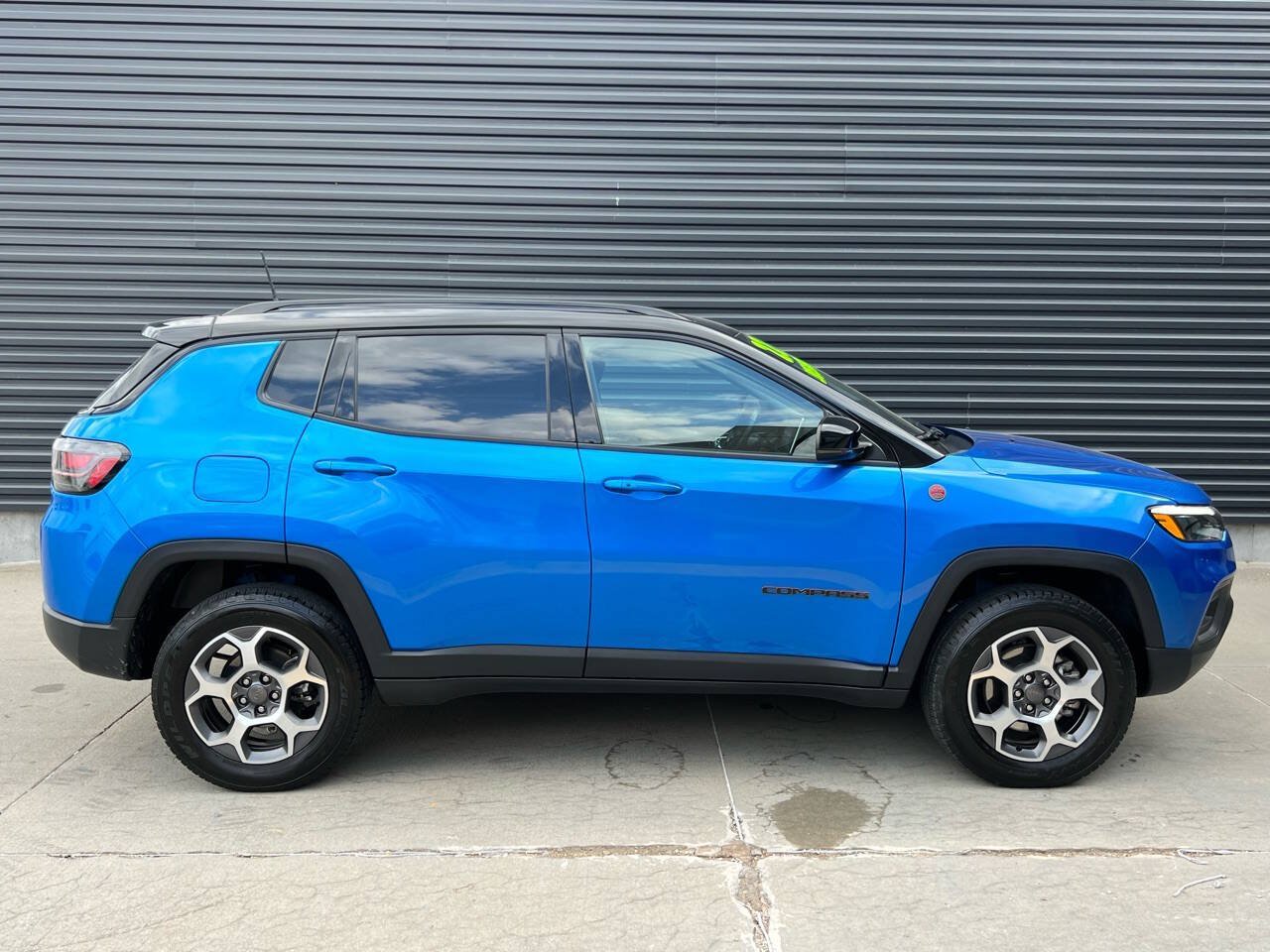Used 2022 Jeep Compass Trailhawk w/ Trailhawk Elite Group AWD/4WD image 10
