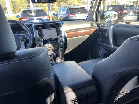 Used 2022 Toyota 4Runner Limited image 31