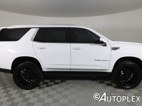 Used 2026 GMC Yukon Denali w/ Sun & Power Step Package AWD/4WD image 4