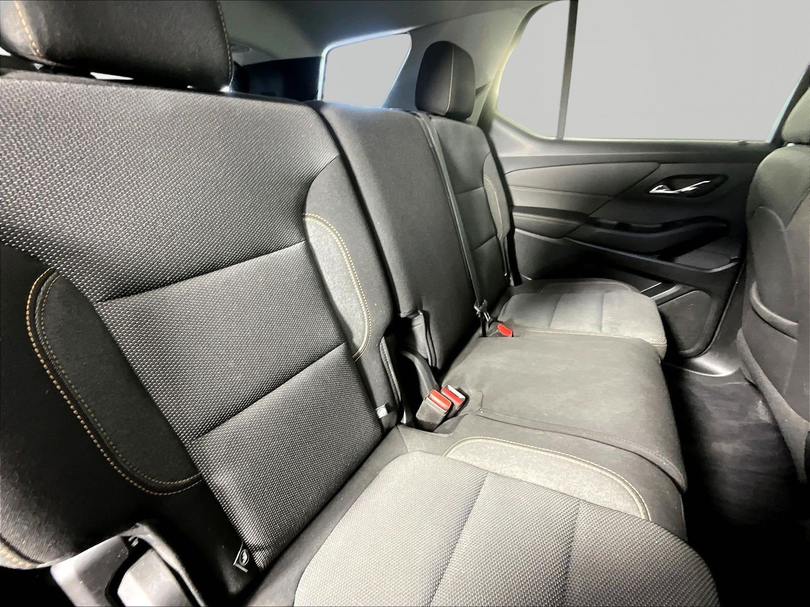 Used 2020 Chevrolet Traverse LS FWD image 24