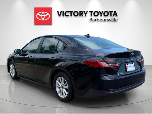 Used 2026 Toyota Camry LE FWD image 3