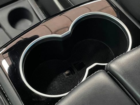 Used 2016 Tesla Model S 70D image 38