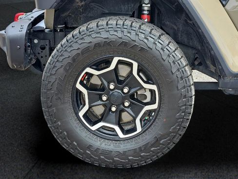 Used 2020 Jeep Gladiator Rubicon AWD/4WD image 20