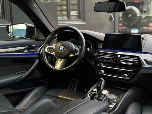 Used 2019 BMW 530i xDrive w/ M Sport Package image 55