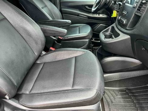 Used 2022 Mercedes-Benz Metris image 19