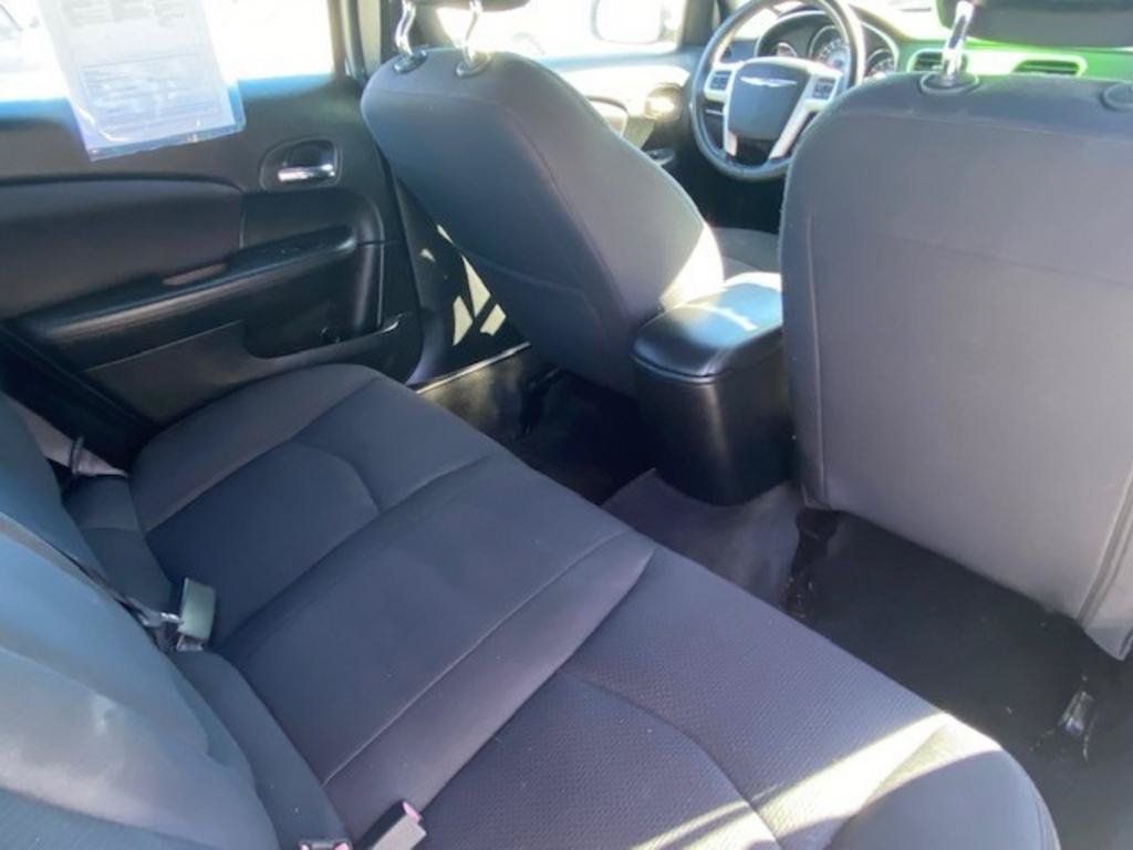 Used 2013 Chrysler 200 Touring FWD image 14