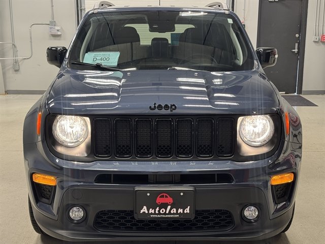 Used 2023 Jeep Renegade Altitude w/ Convenience Group I AWD/4WD image 2
