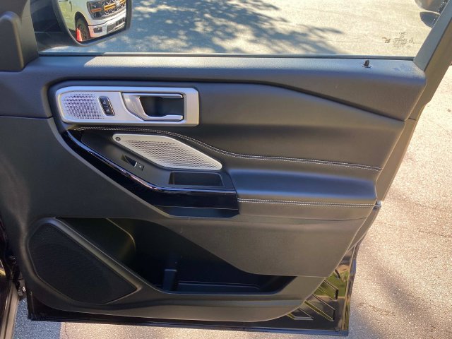 Used 2023 Ford Explorer ST w/ Equipment Group 401A AWD/4WD image 38