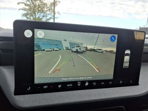 New 2025 Ford Maverick XLT w/ XLT Luxury Package image 21