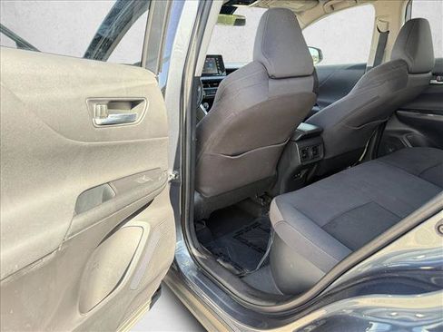 Used 2021 Toyota Venza LE w/ Carpet Mat Package (TMS) AWD/4WD image 20